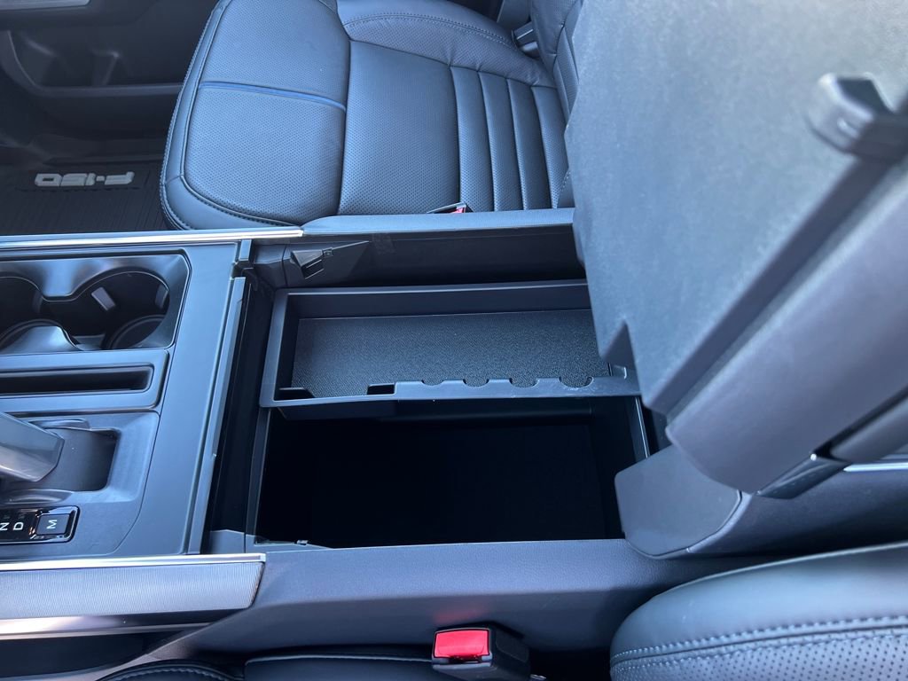 New 2025 Ford F150 Platinum w/ Equipment Group 702A High image 24