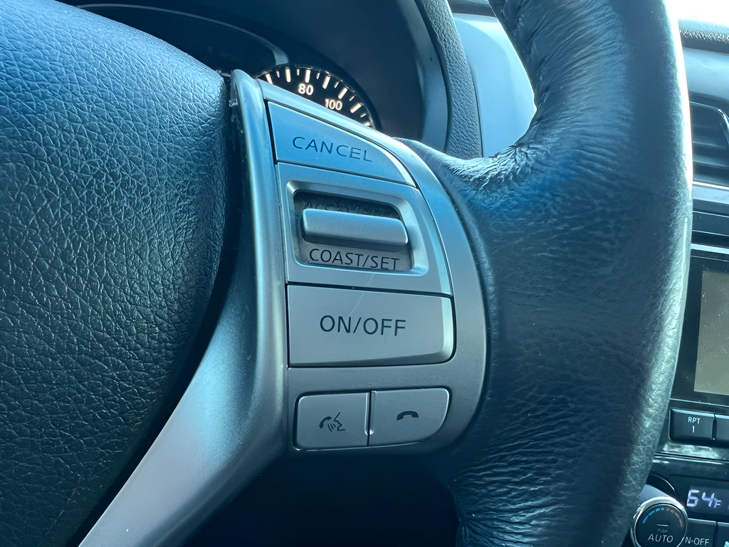 Used 2015 Nissan Altima 2.5 SL w/ Moonroof Package FWD image 22