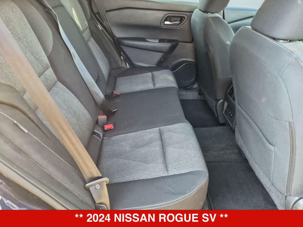 Used 2024 Nissan Rogue SV AWD/4WD image 19