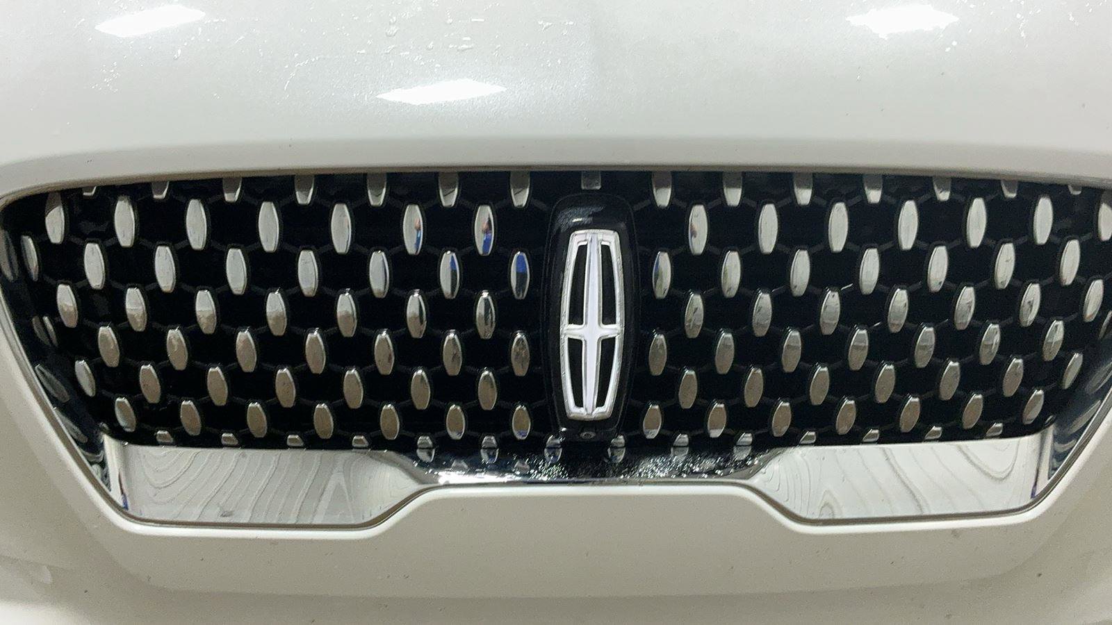 Used 2021 Lincoln Aviator Black Label w/ Dynamic Handling Package image 2