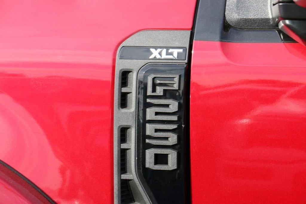 New 2026 Ford F250 XLT w/ XLT Premium Package image 11