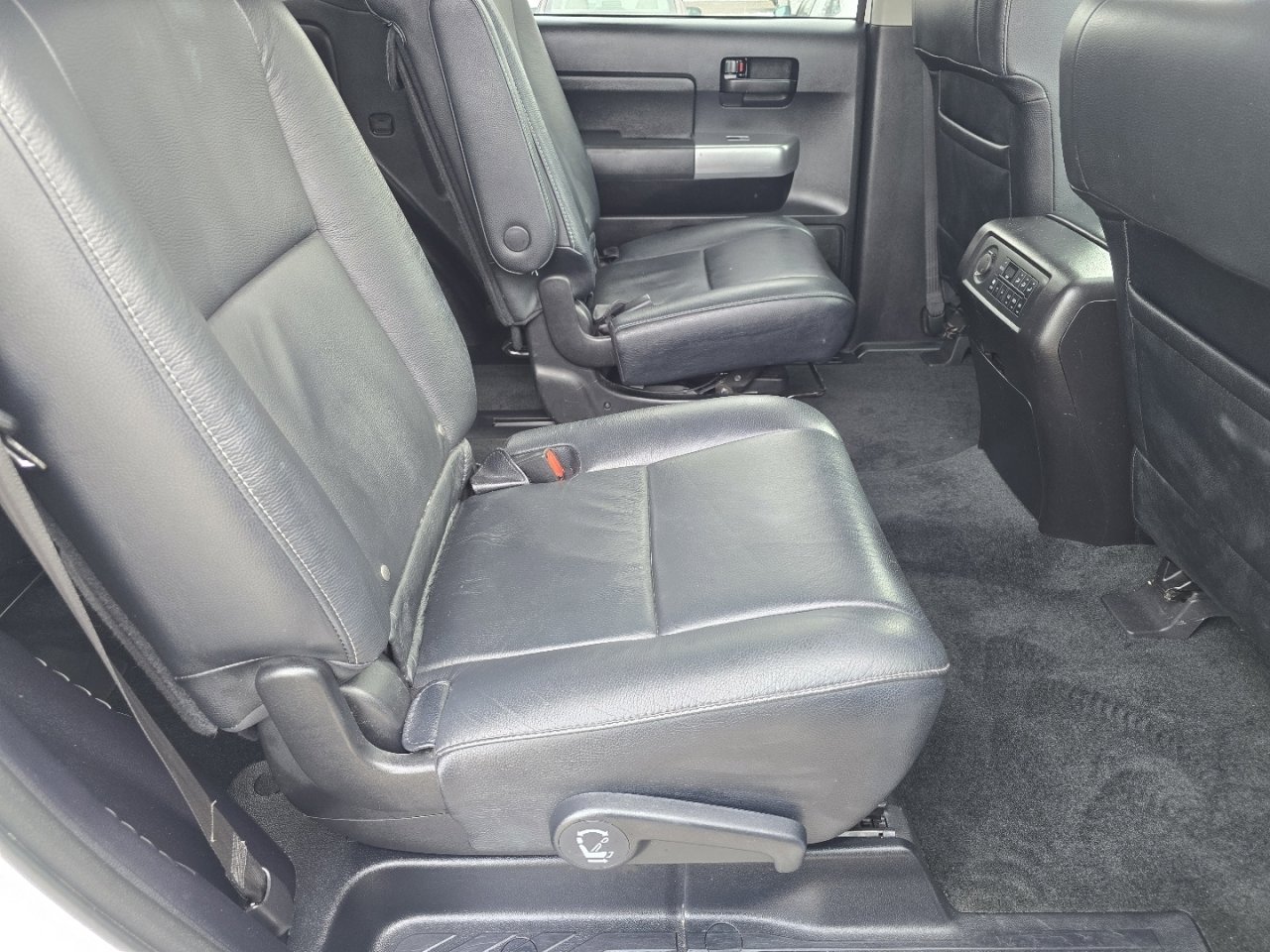 Used 2018 Toyota Sequoia TRD Sport image 20