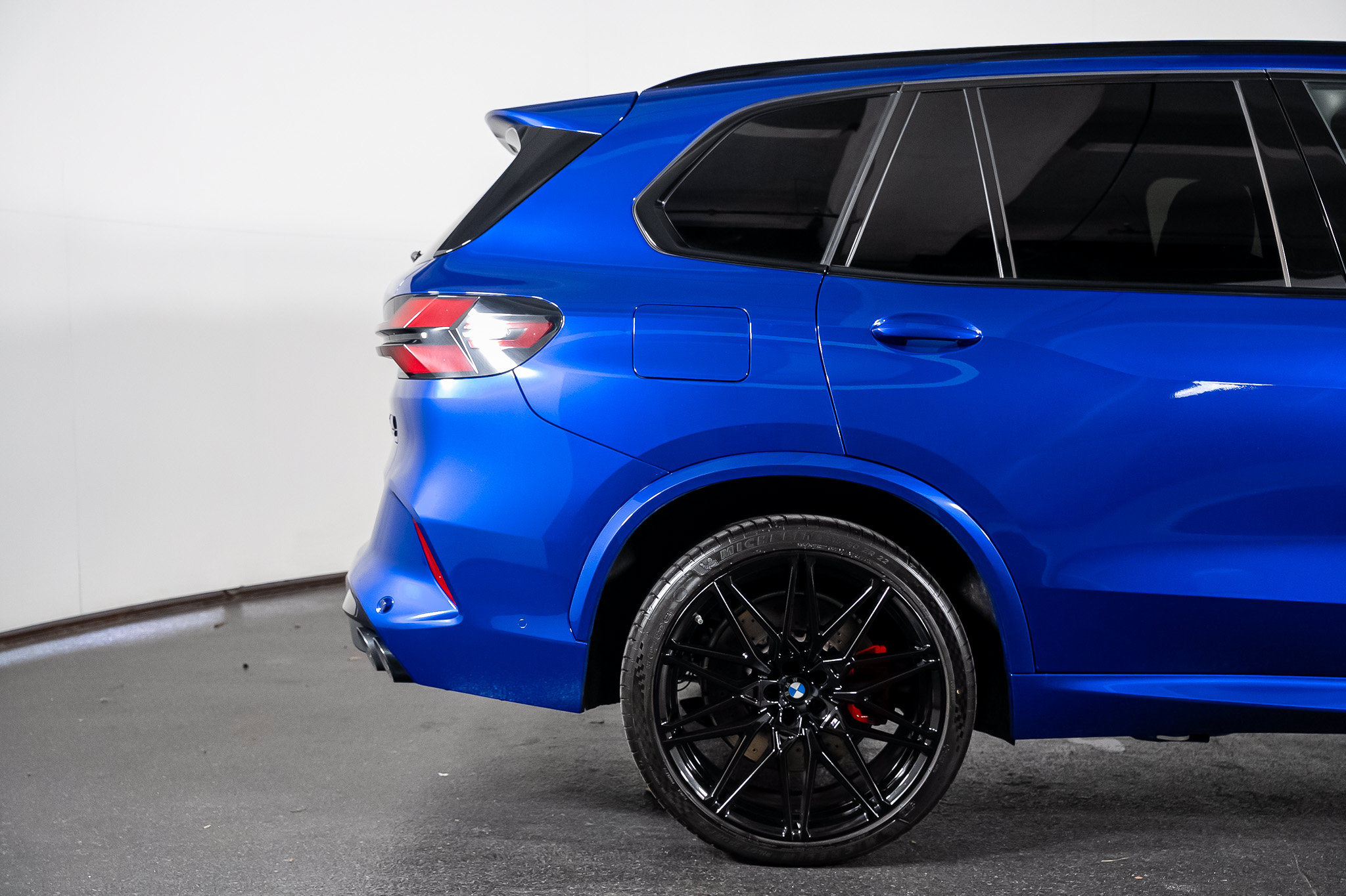 Used 2025 BMW X5 M Competition AWD/4WD image 40
