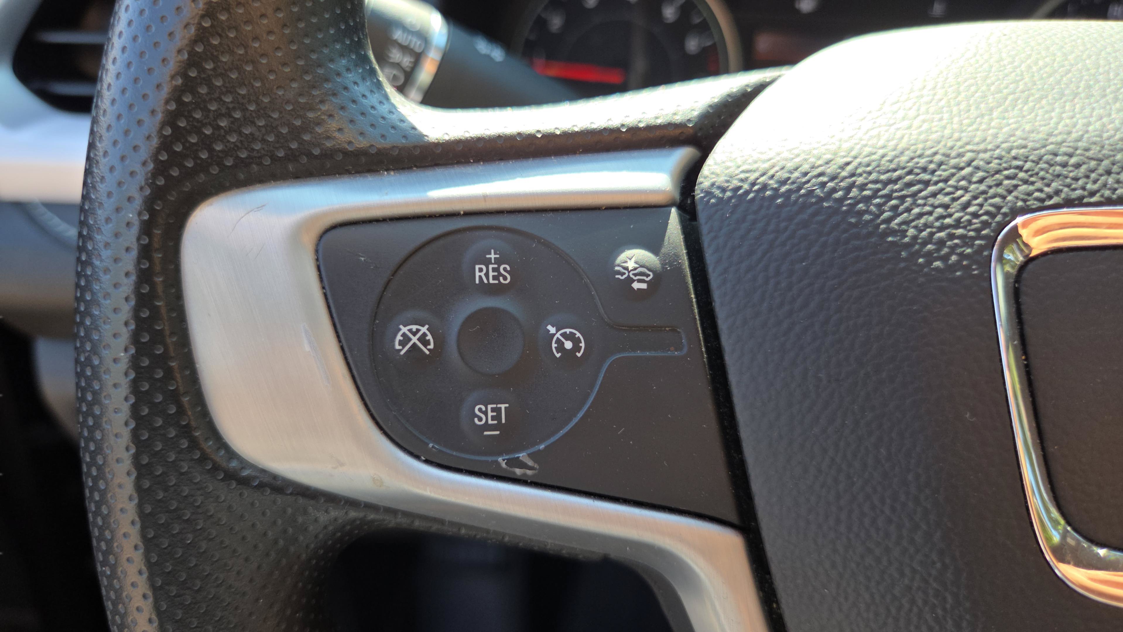 Certified 2023 GMC Acadia SLE w/ Driver Convenience Package FWD image 25