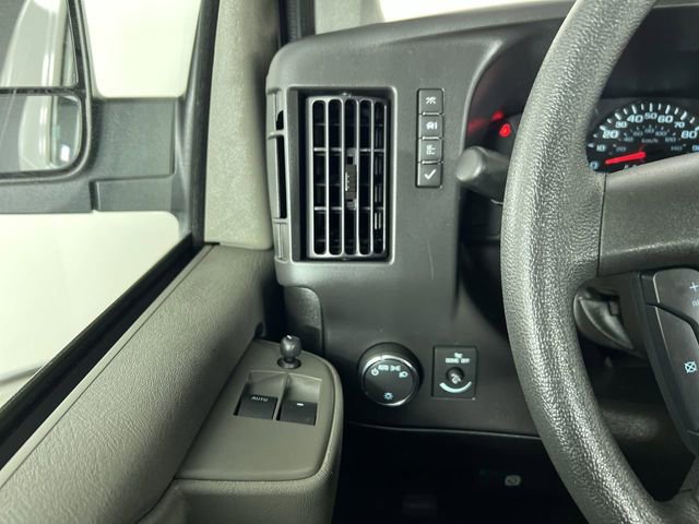 Used 2024 GMC Savana 2500 w/ Driver Convenience Package image 18