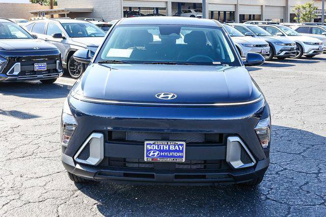 New 2027 Hyundai Kona SE FWD image 2