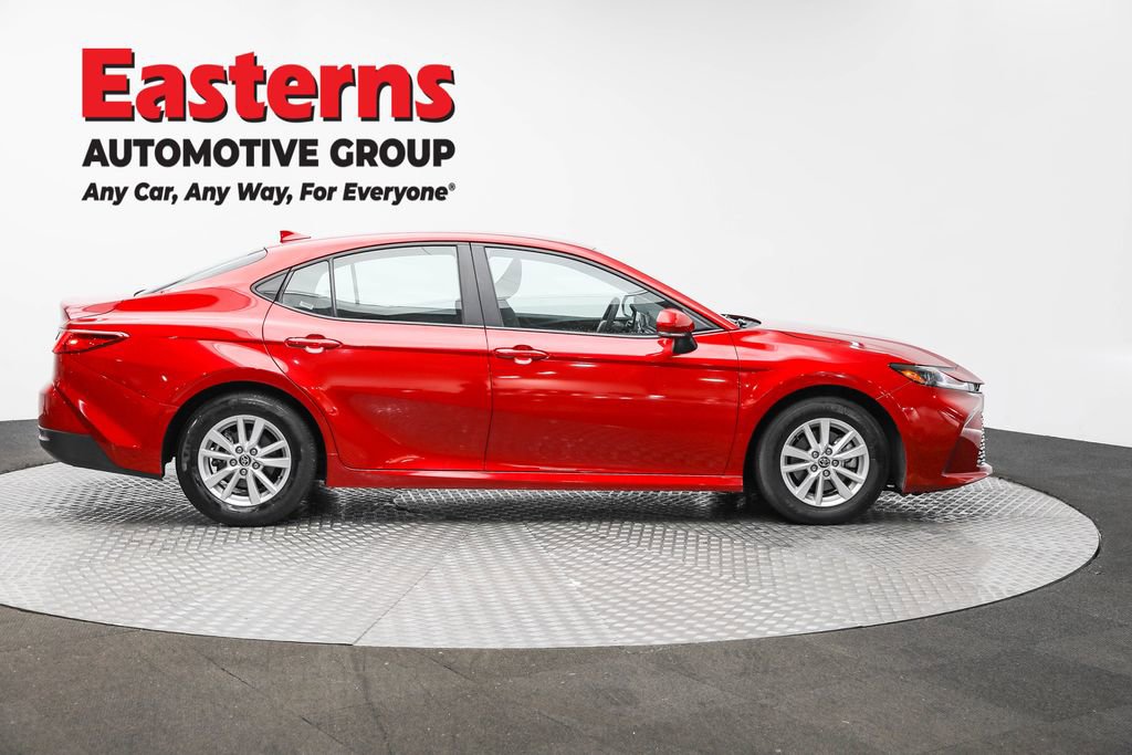 Used 2025 Toyota Camry LE image 4
