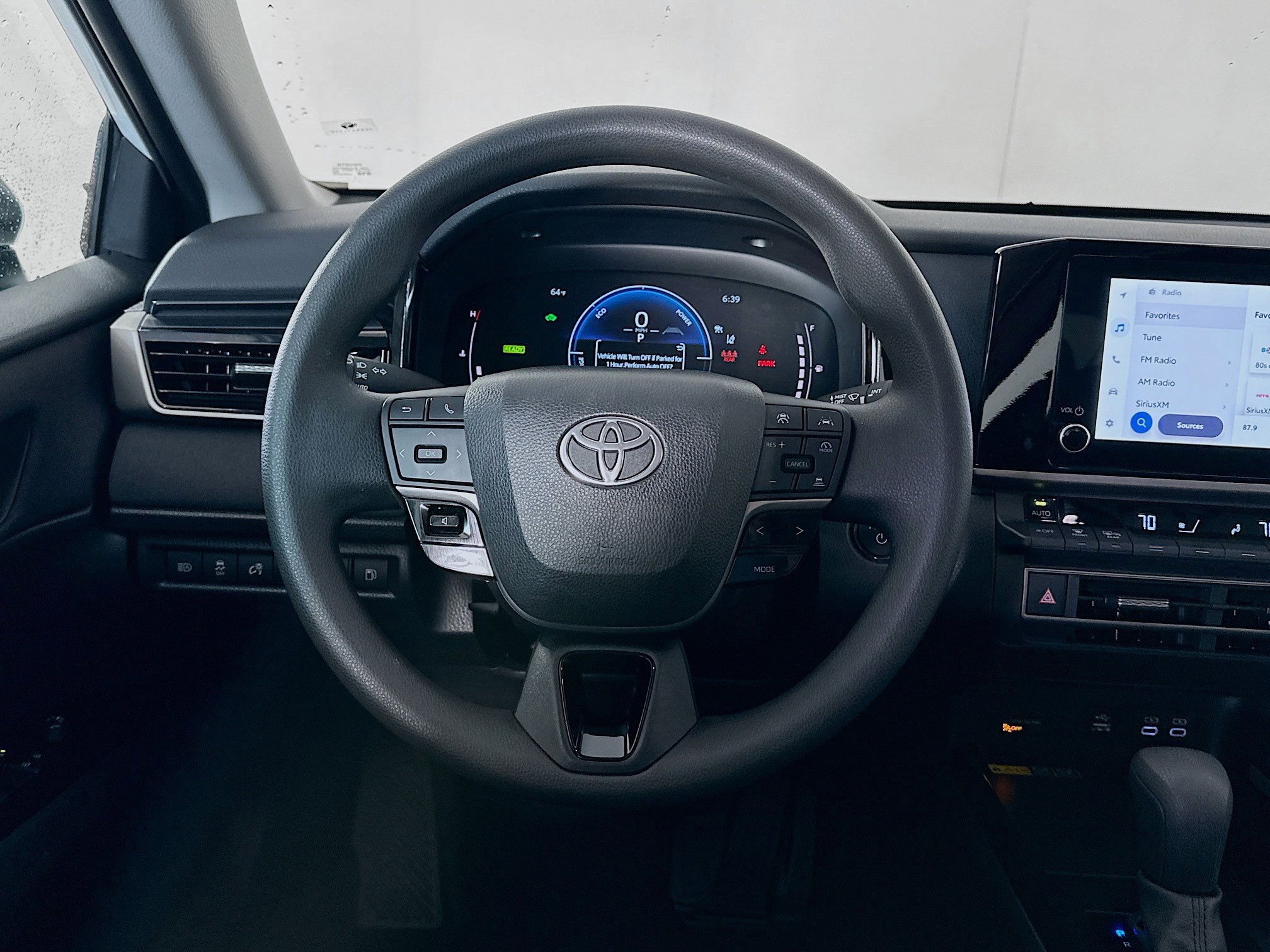 Used 2025 Toyota Camry LE image 18