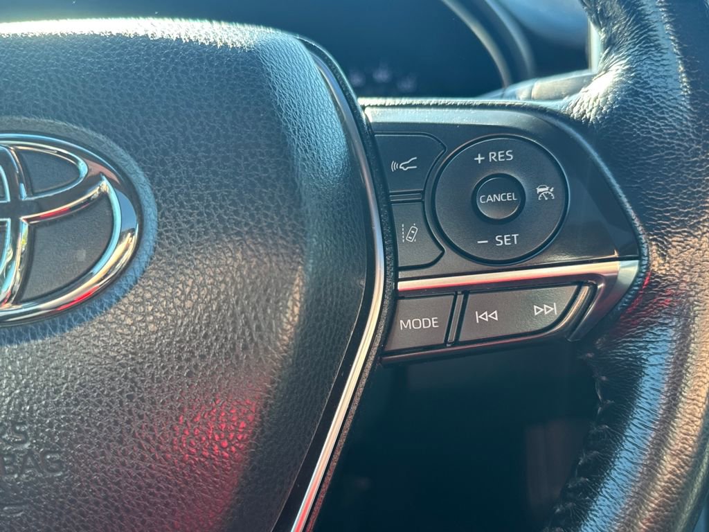 Used 2019 Toyota Avalon XLE w/ Moonroof Package image 19