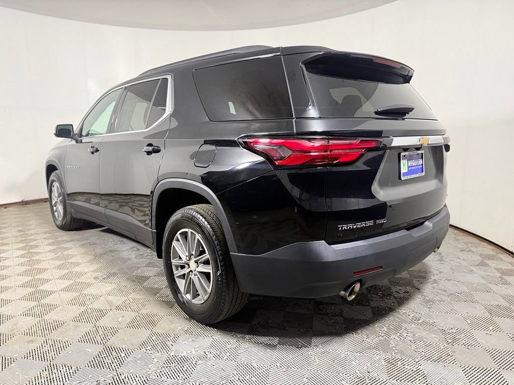 Used 2023 Chevrolet Traverse LT w/ LPO, Cargo Package AWD/4WD image 4