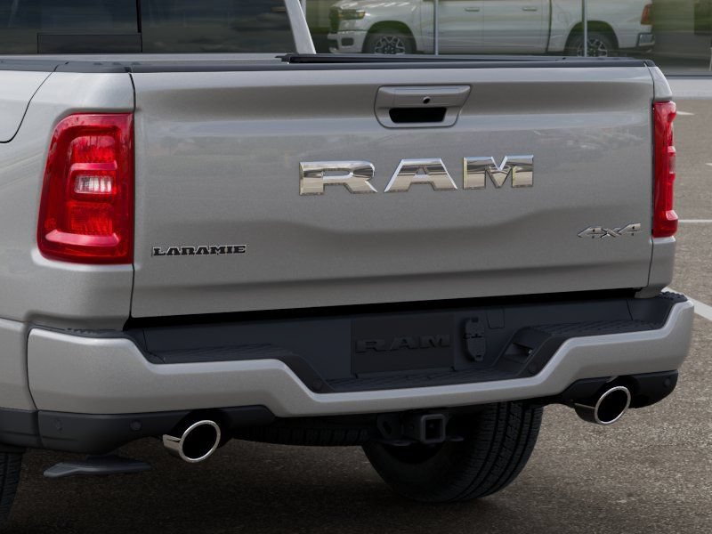 New 2026 RAM 1500 Laramie AWD/4WD image 13