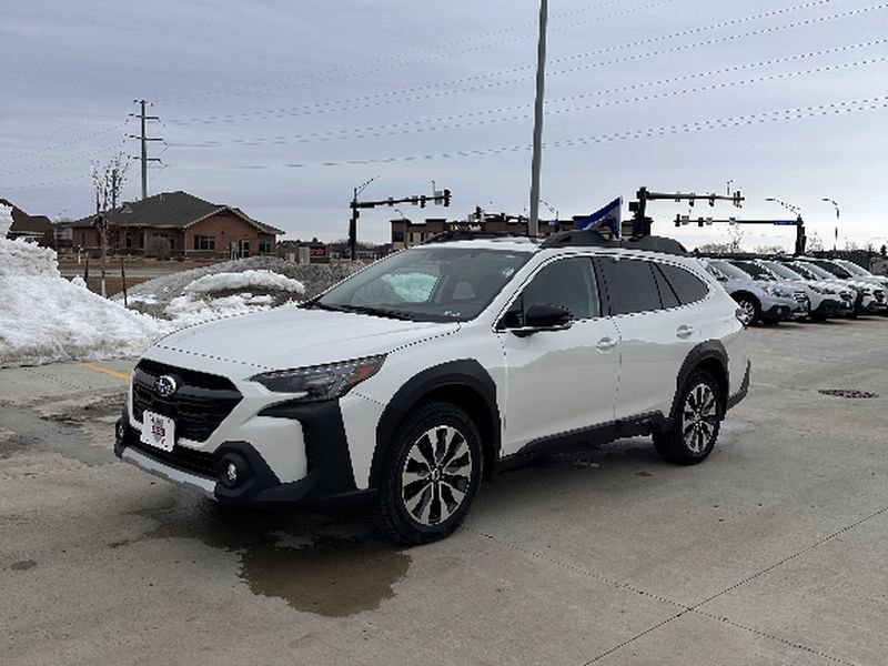 Used 2023 Subaru Outback Limited AWD/4WD image 2
