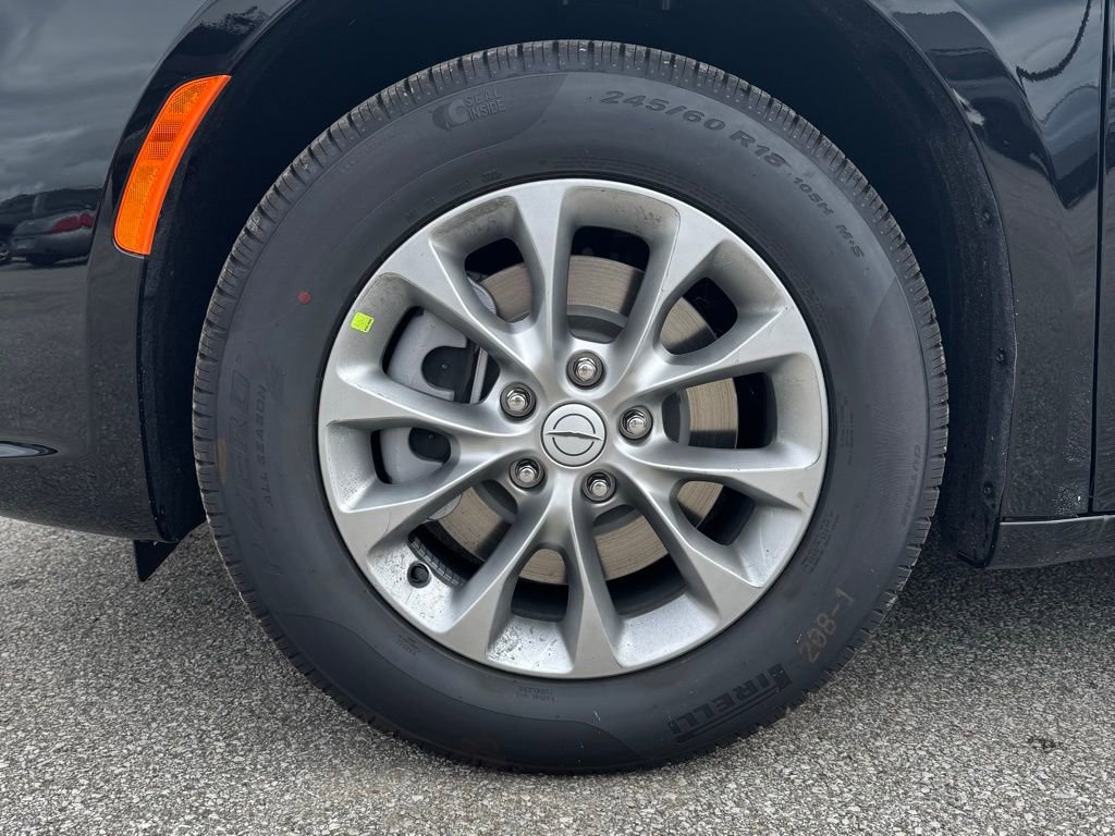 New 2026 Chrysler Pacifica Select image 10