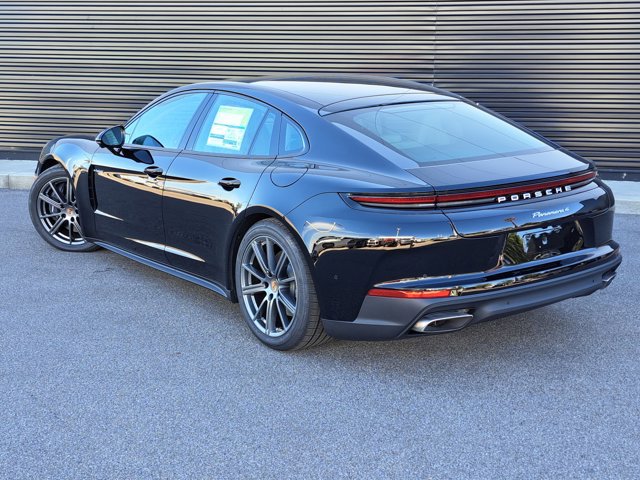 New 2026 Porsche Panamera 4 image 3