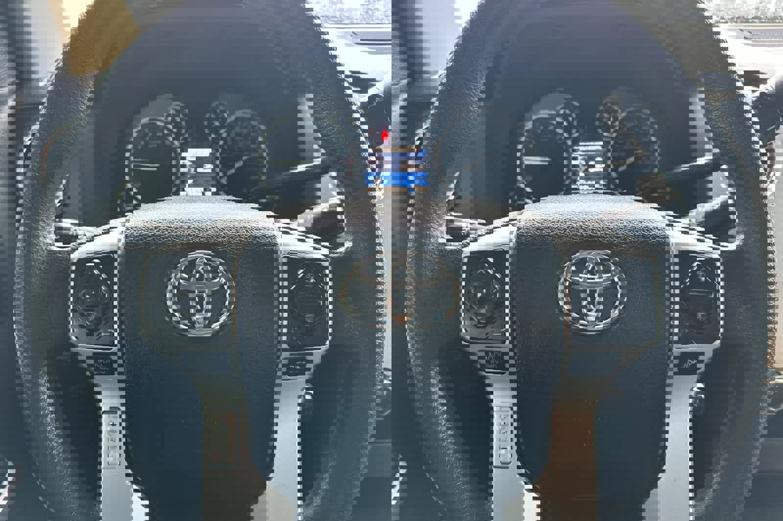 Used 2016 Toyota Tundra SR5 image 23