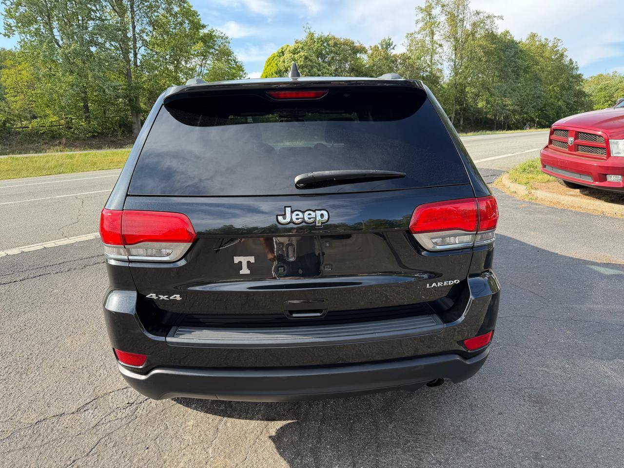 Used 2014 Jeep Grand Cherokee Laredo w/ Quick Order Package 23E AWD/4WD image 6
