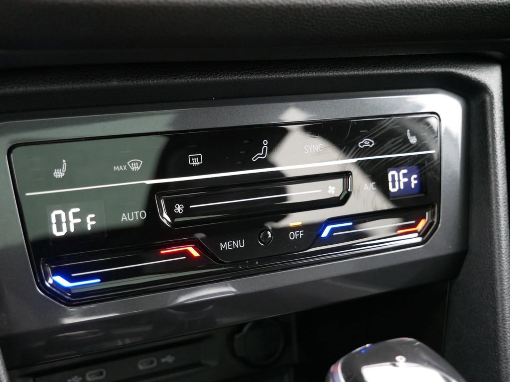 Used 2023 Volkswagen Tiguan SE R-Line image 19