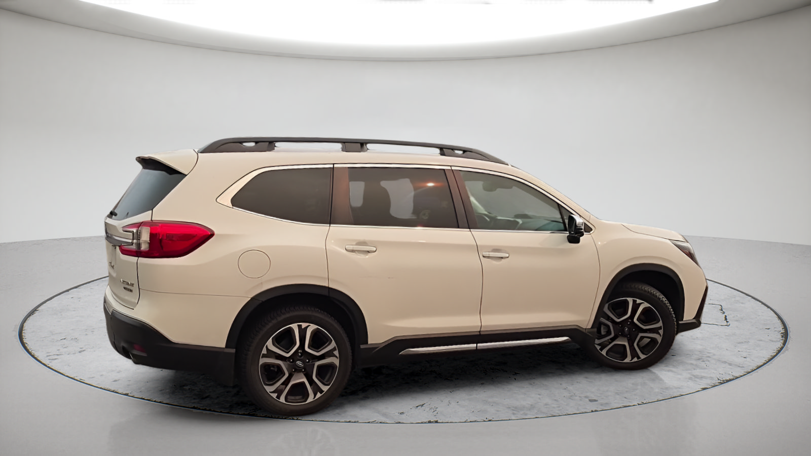 Used 2023 Subaru Ascent Touring AWD/4WD image 6