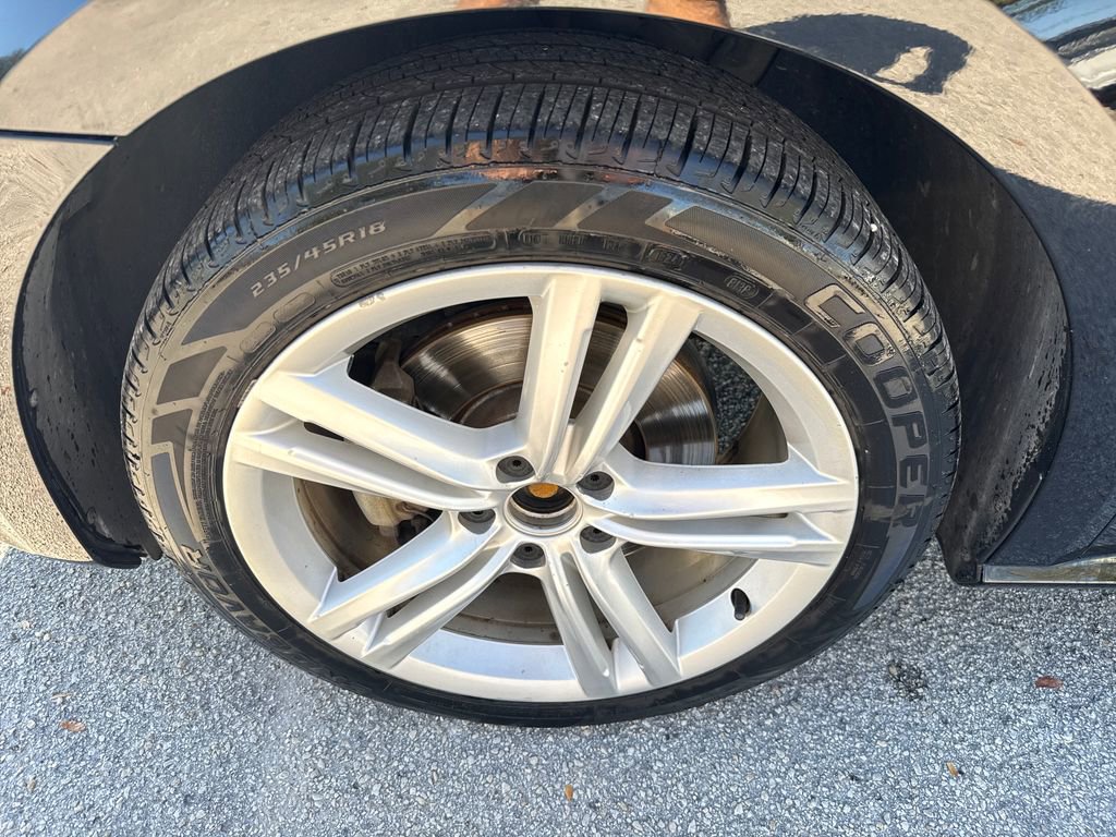 Used 2012 Volkswagen Passat TDI SEL Premium image 9