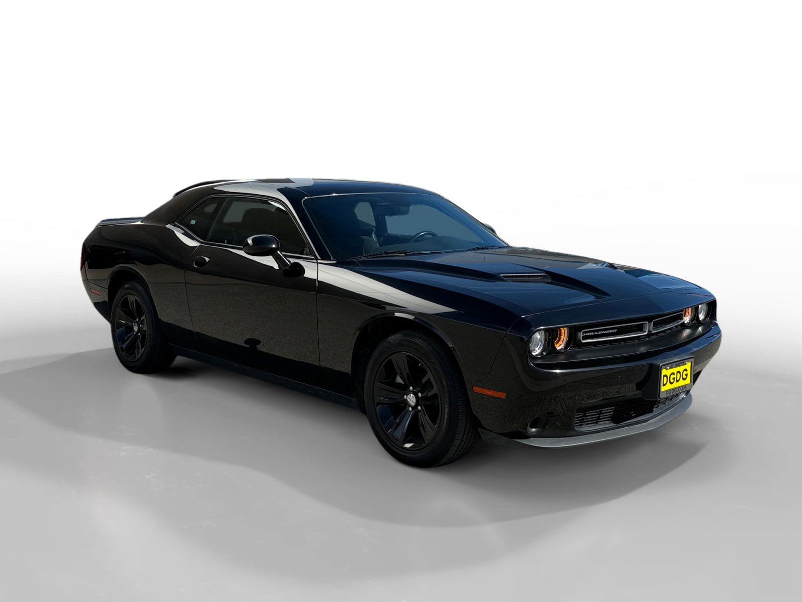 Used 2023 Dodge Challenger SXT image 7