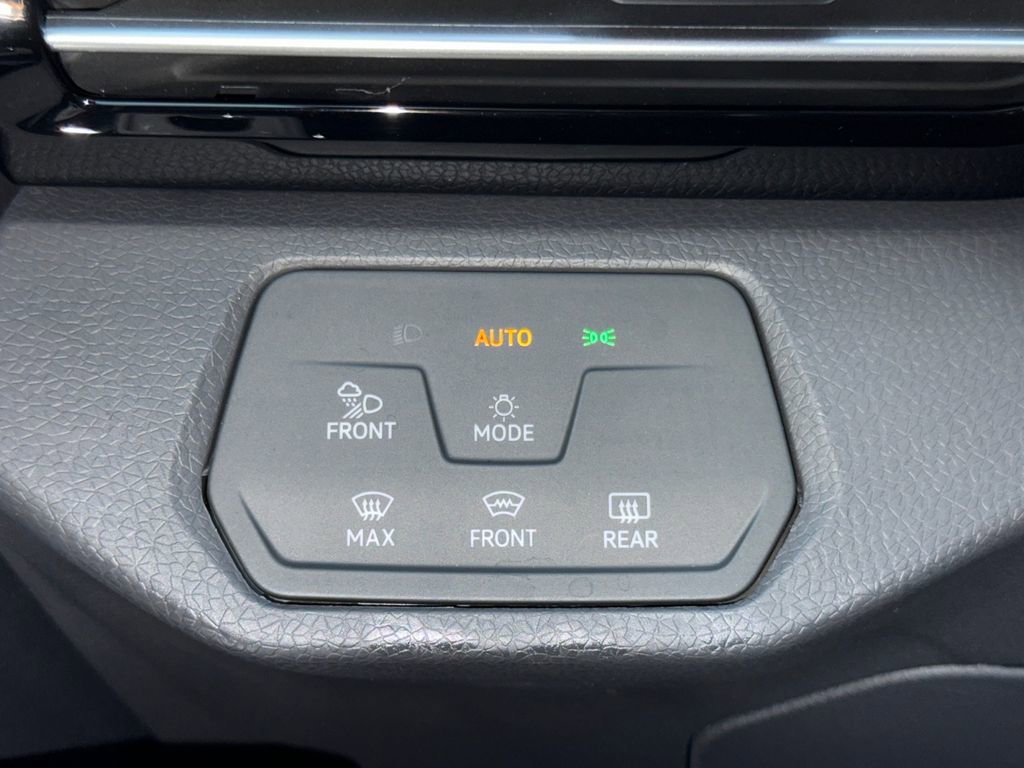 Used 2024 Volkswagen ID.4 Pro S image 17