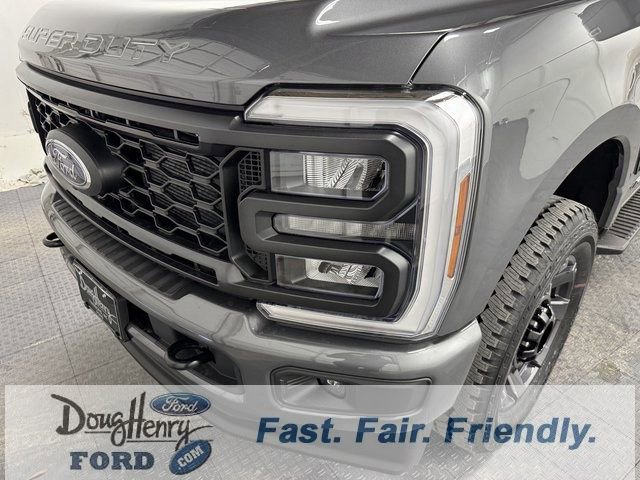 Used 2025 Ford F250 XL w/ STX Appearance Package image 10