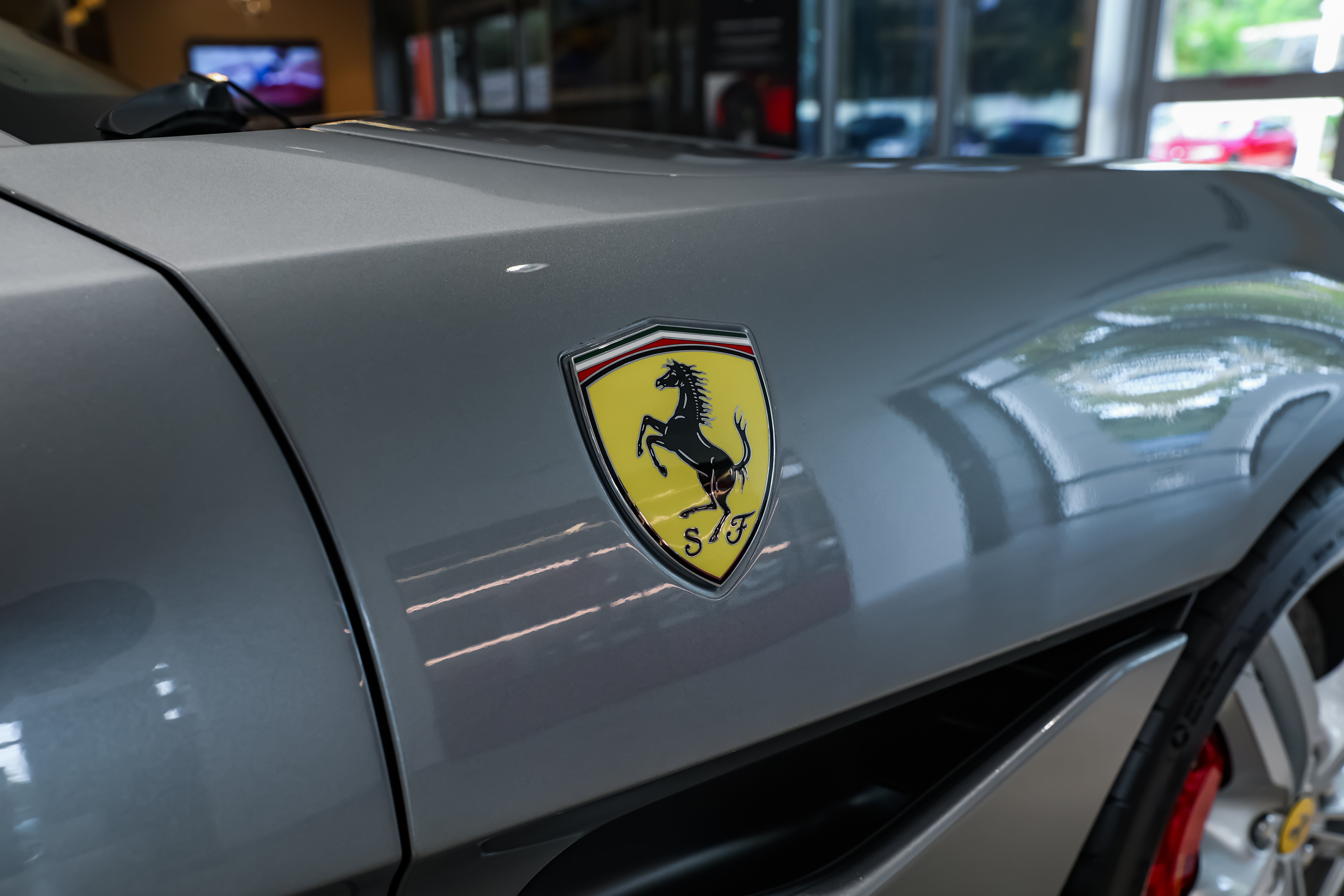 Used 2019 Ferrari Portofino RWD image 23