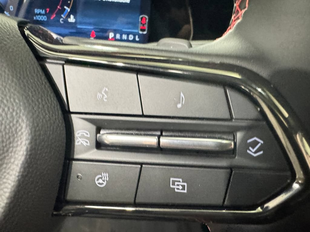 New 2026 Chevrolet Equinox RS w/ Convenience Package III AWD/4WD image 17