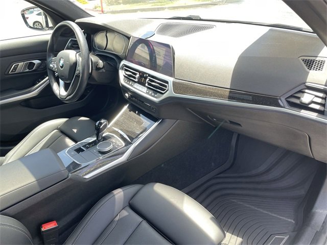 Used 2022 BMW 330i Sedan w/ Driving Assistance Package image 30