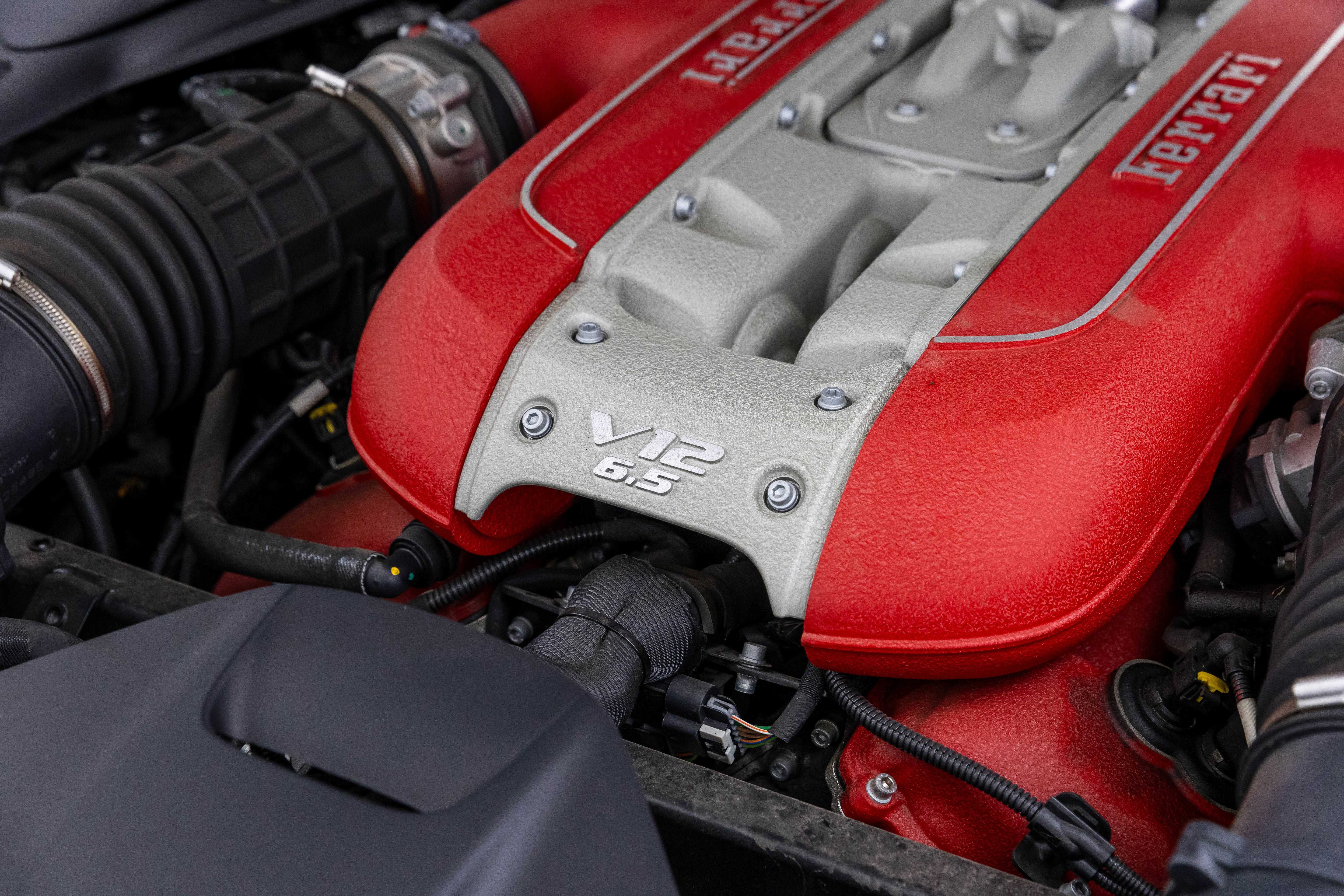 Used 2019 Ferrari 812 Superfast image 42