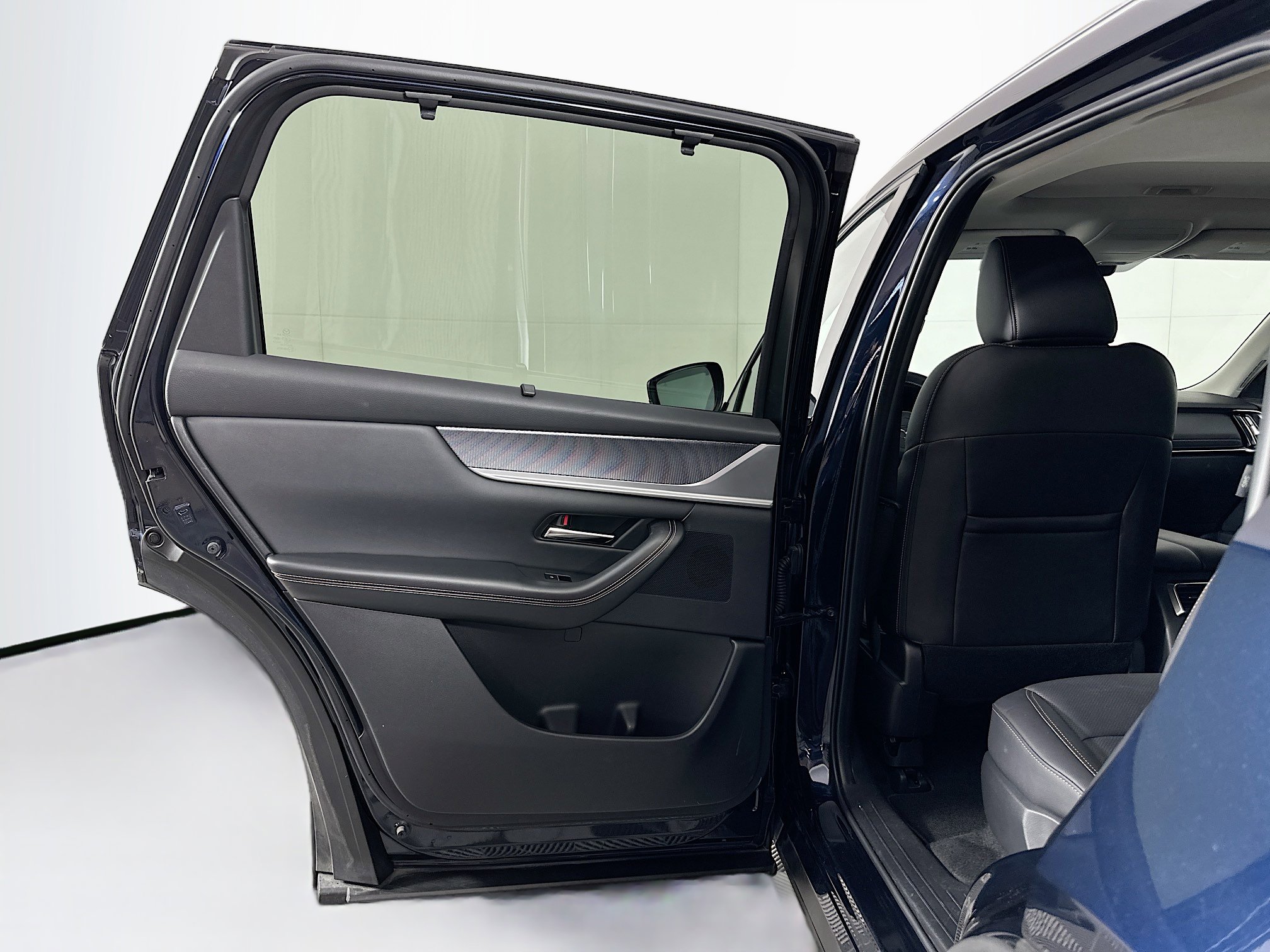 Used 2024 MAZDA CX-90 Plug-In Hybrid w/ Preferred image 26