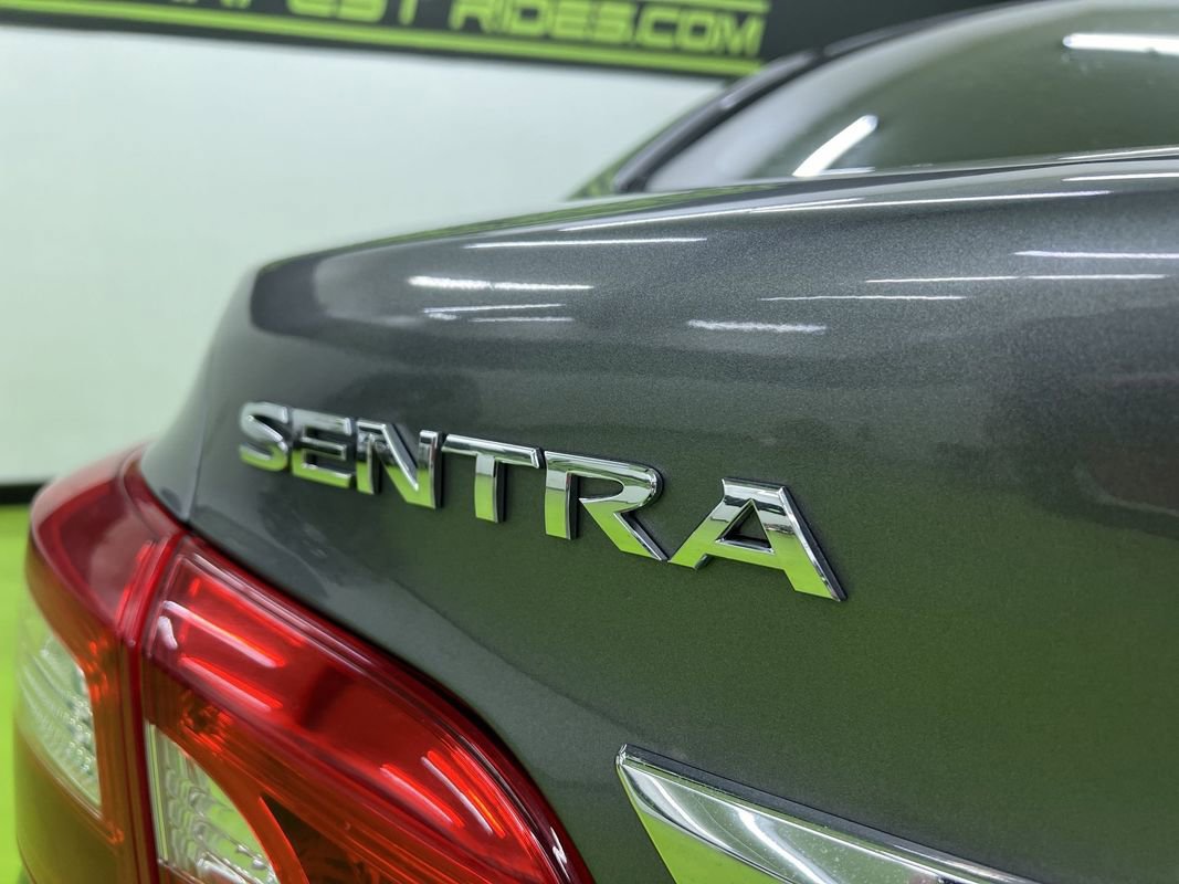 Used 2017 Nissan Sentra SV FWD image 12