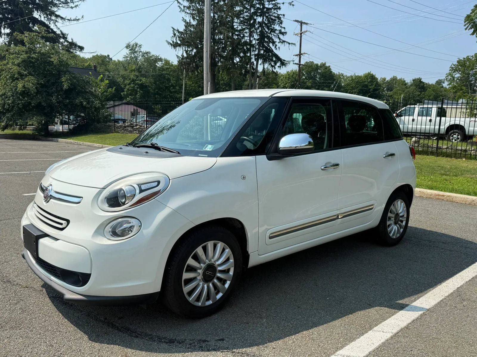 Used 2015 FIAT 500L Lounge FWD image 9