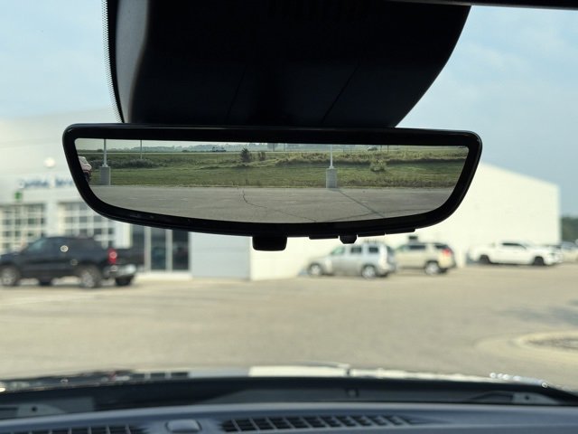 Used 2022 Chevrolet Silverado 1500 High Country w/ Technology Package image 35