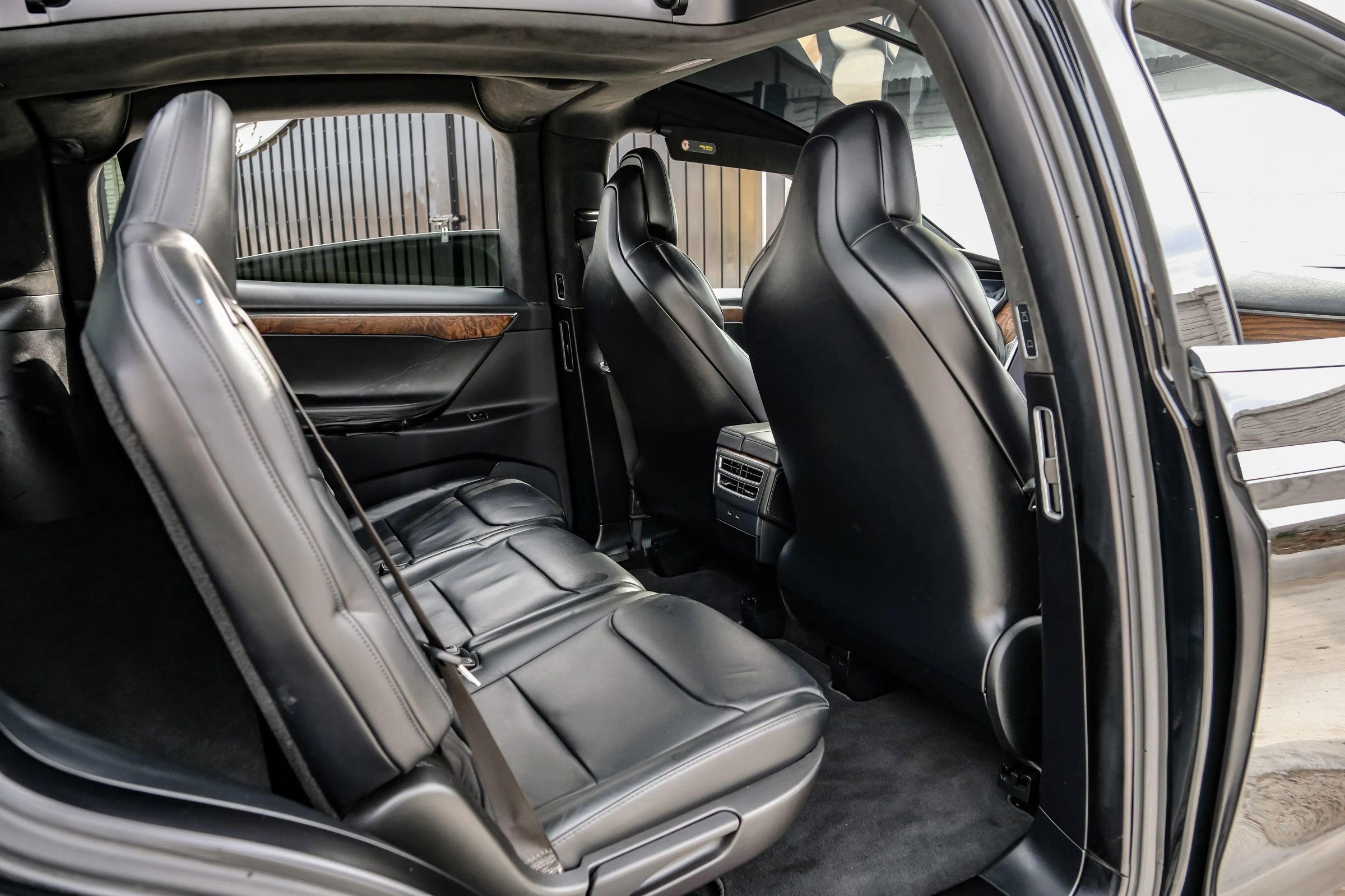 Used 2017 Tesla Model X 90D image 39