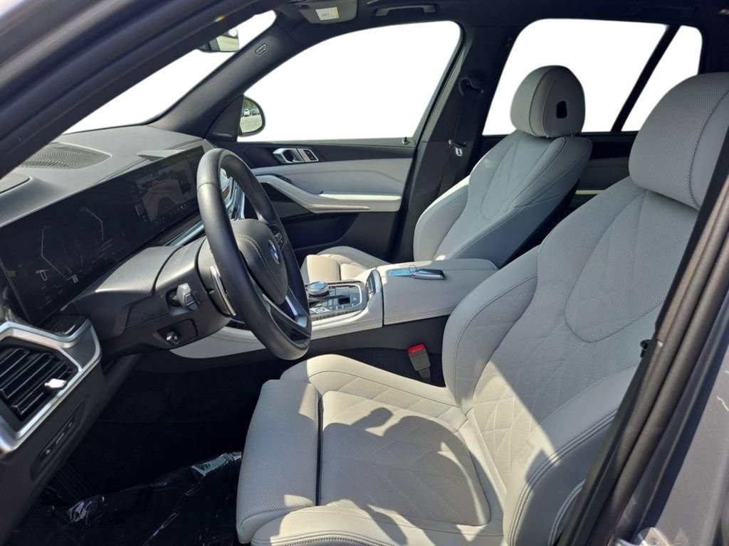 Used 2024 BMW X5 sDrive40i w/ Executive Package RWD image 18