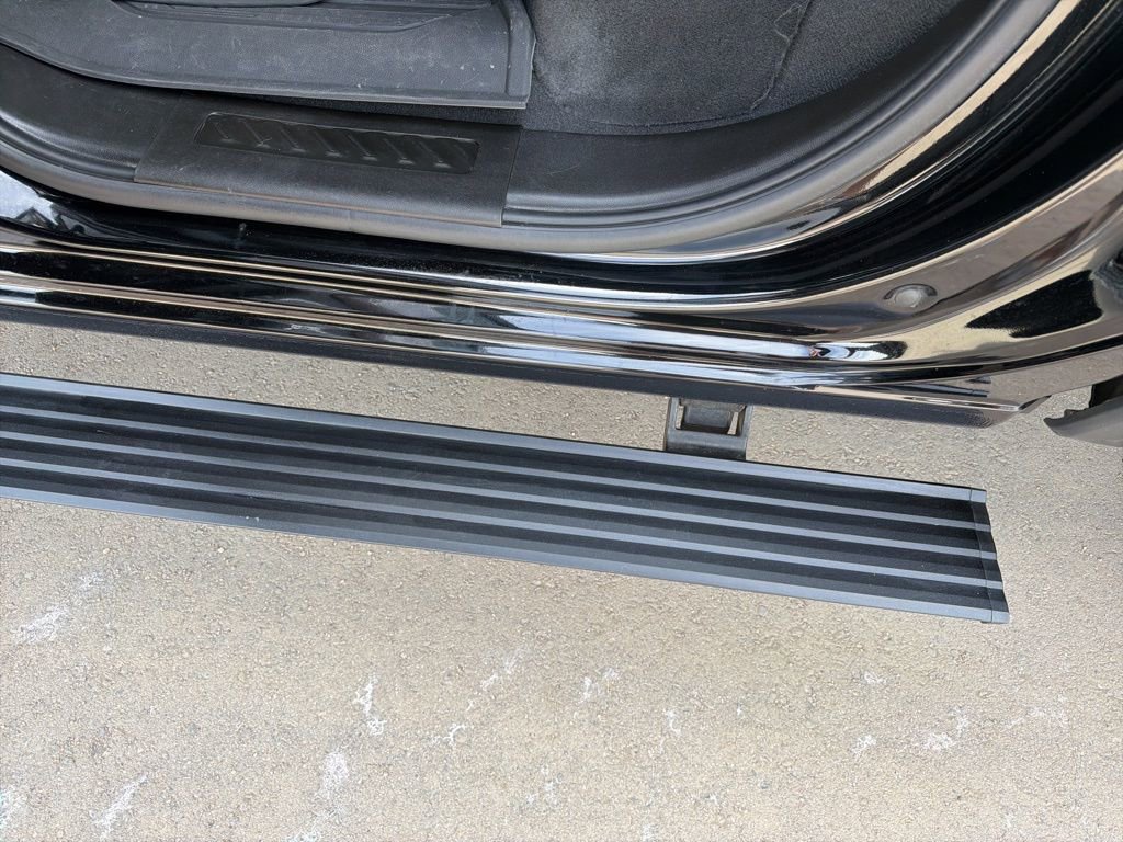 Used 2024 GMC Sierra 2500 Denali Ultimate w/ Snow Plow Prep/Camper Package AWD/4WD image 11