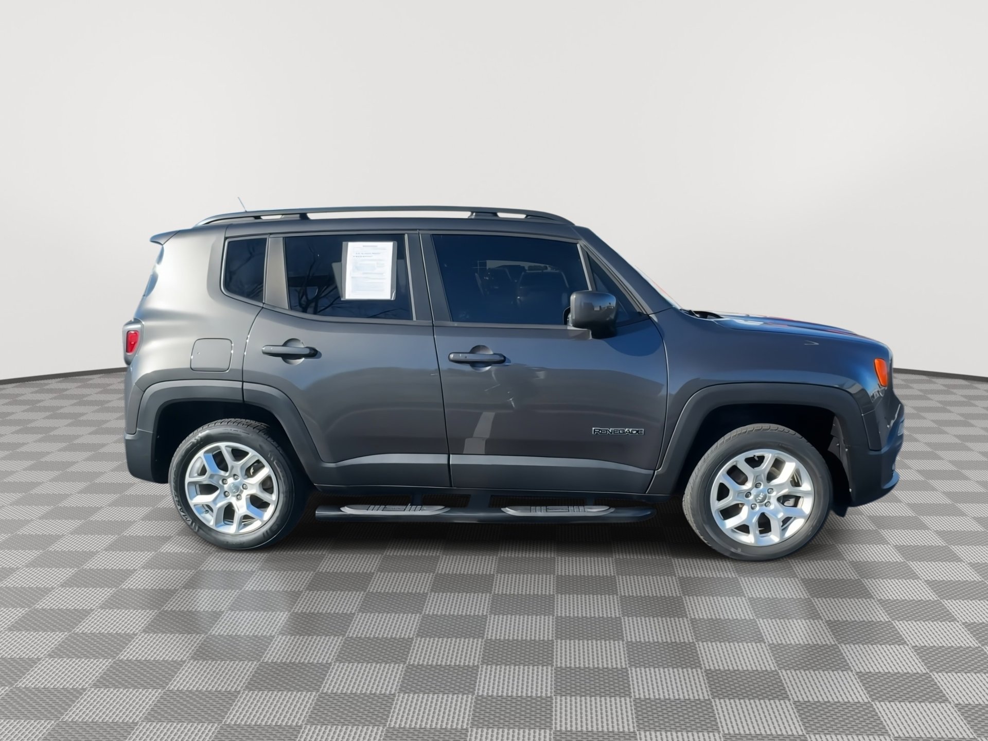 Used 2017 Jeep Renegade Latitude w/ Popular Equipment Group image 2