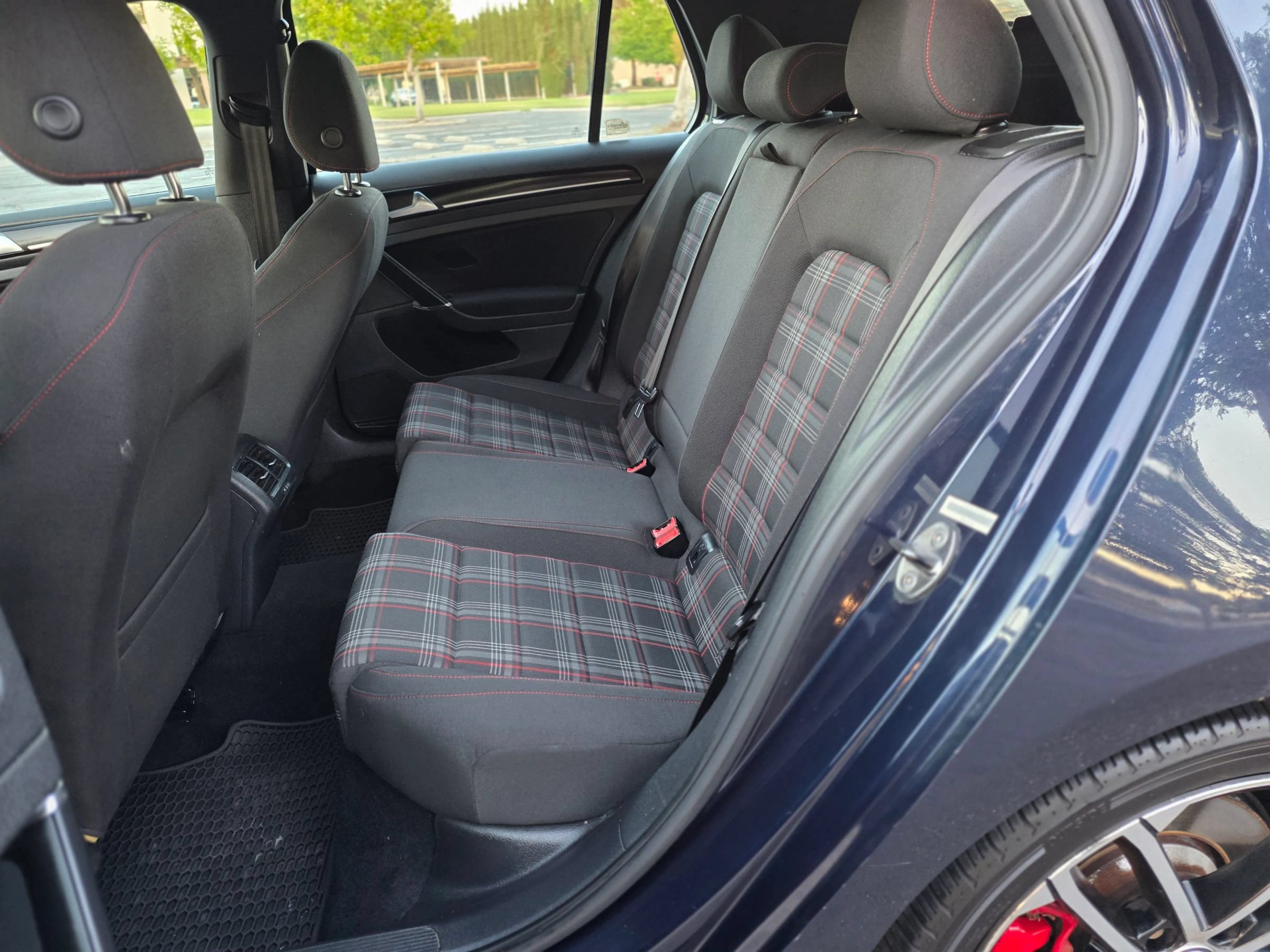 Used 2017 Volkswagen GTI Sport FWD image 12