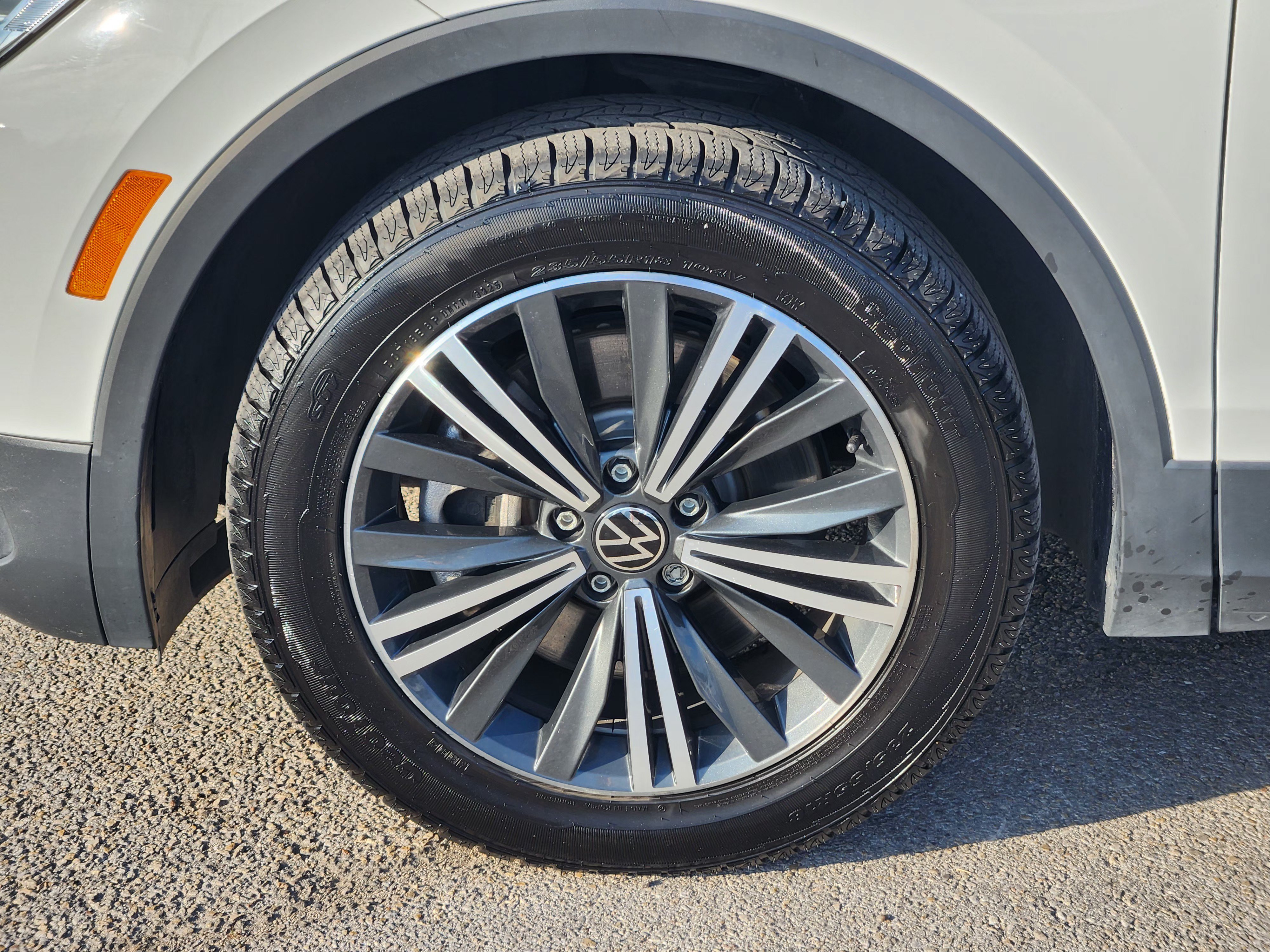 Used 2024 Volkswagen Tiguan Wolfsburg Edition FWD image 10