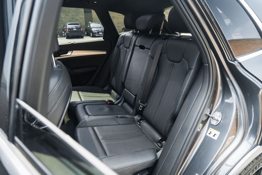 Used 2019 Audi SQ5 Premium Plus w/ Premium Plus Package AWD/4WD image 18
