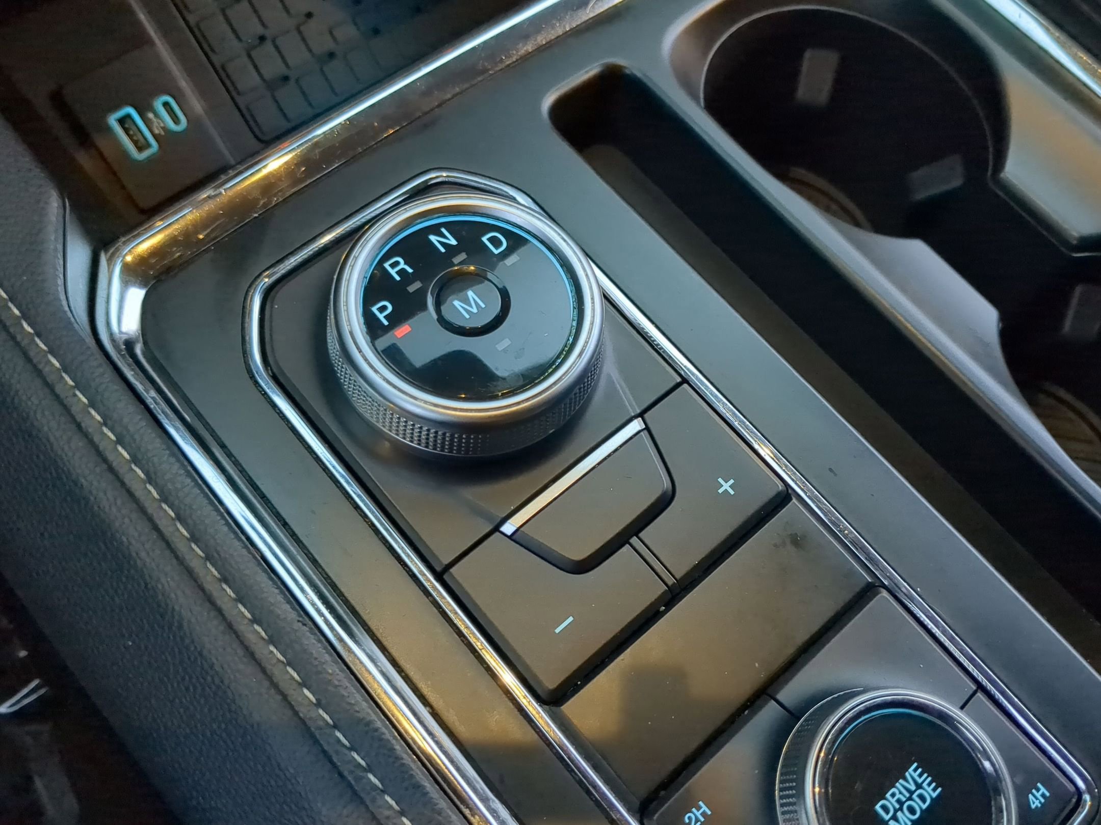 Used 2024 Ford Expedition Max XLT image 19