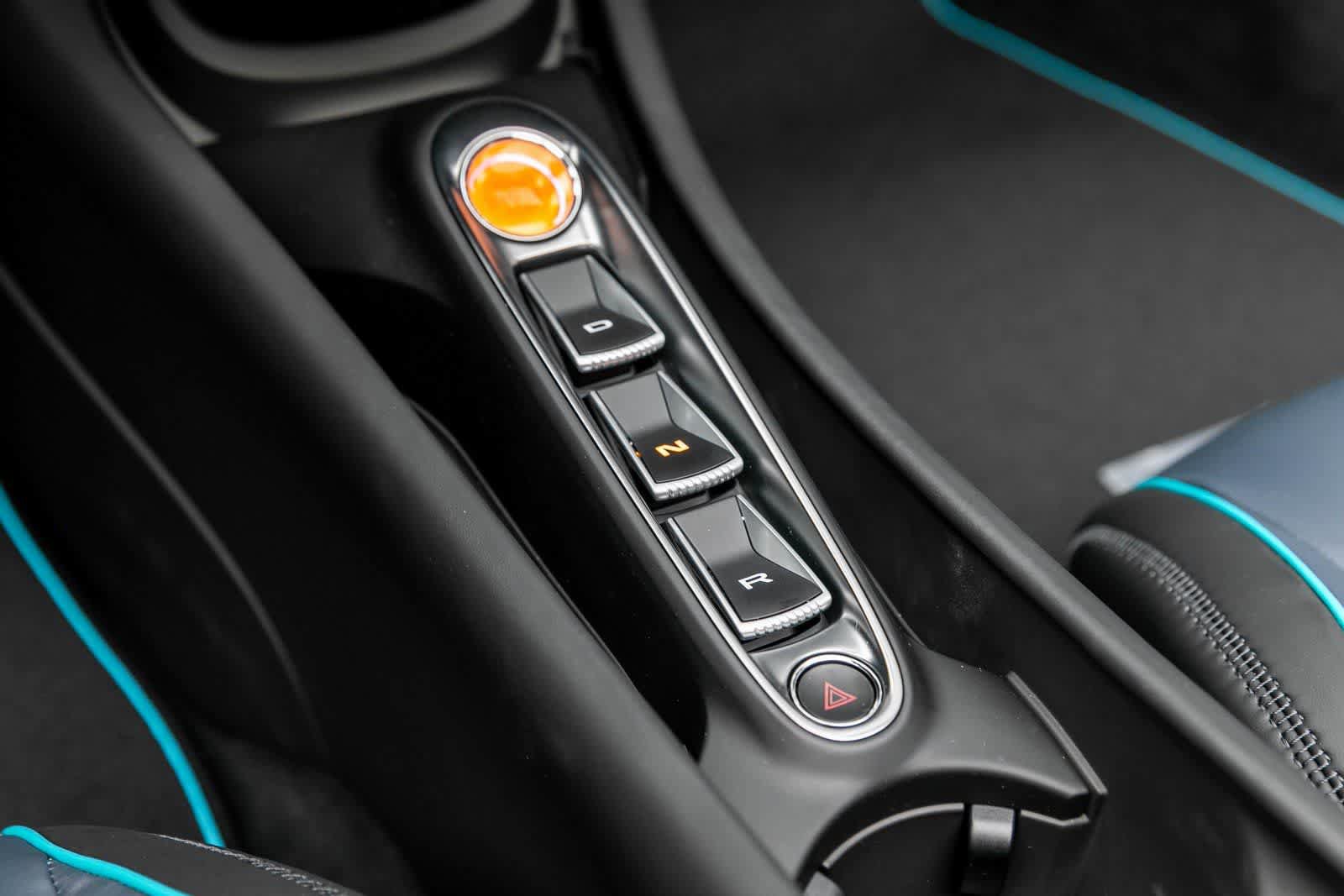 New 2025 McLaren Artura Spider RWD image 17
