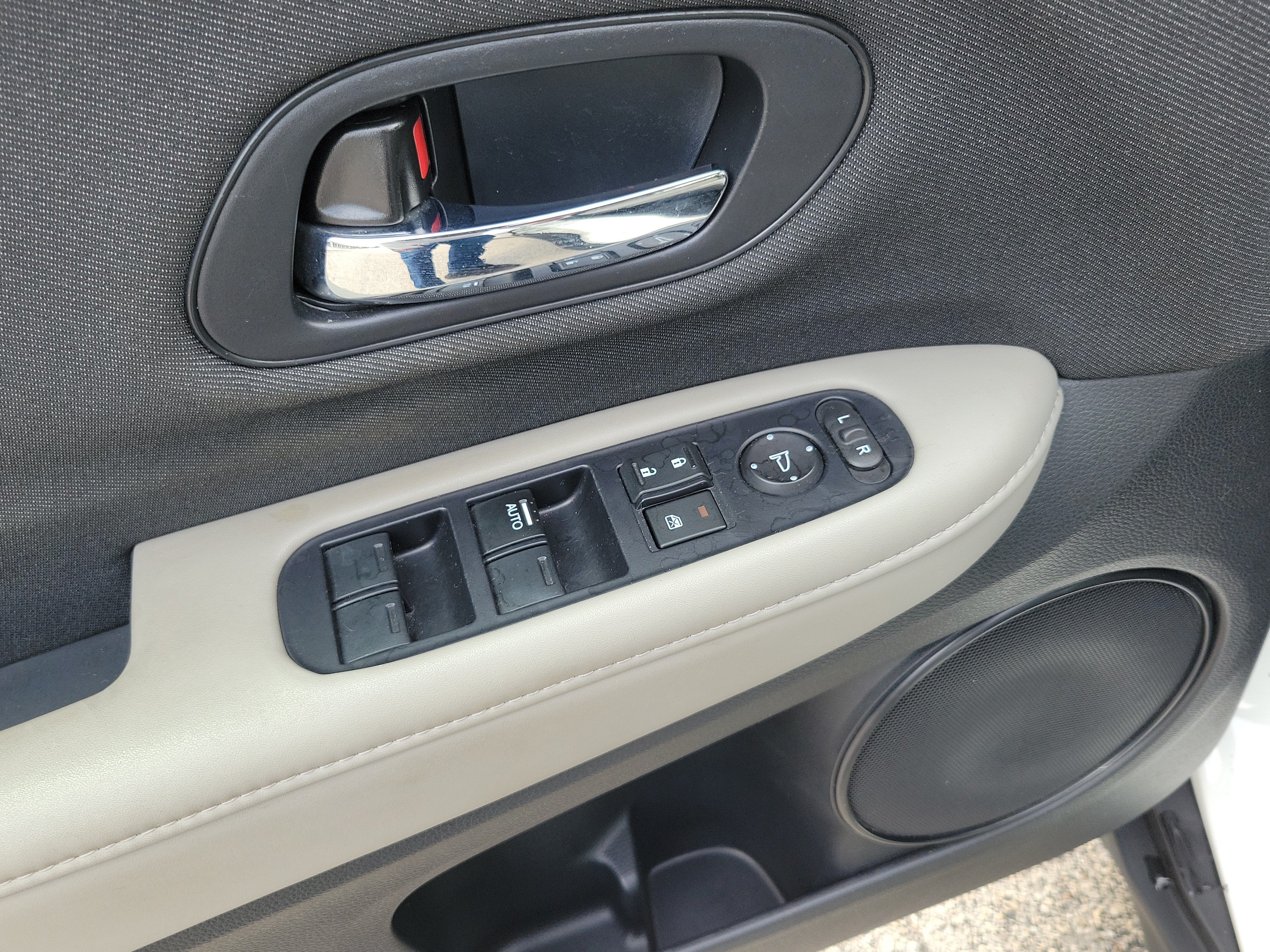 Certified 2022 Honda HR-V LX image 18