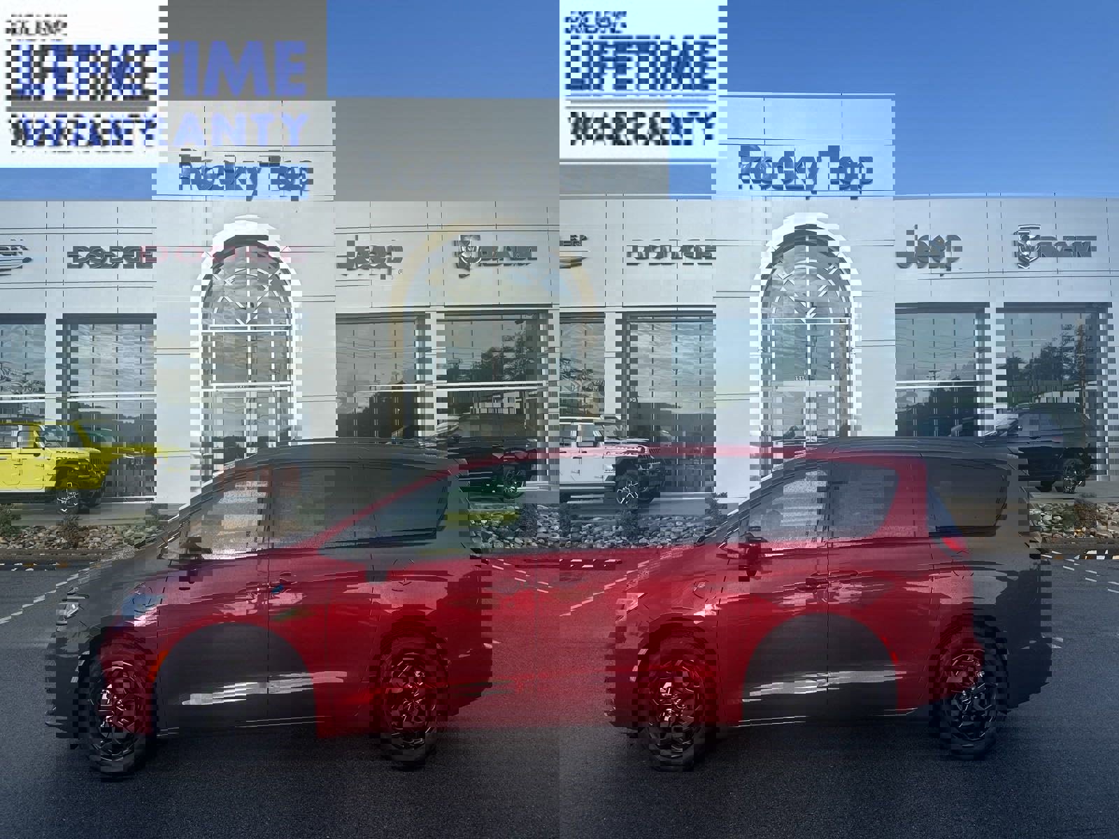 New 2024 Chrysler Pacifica Premium image 1