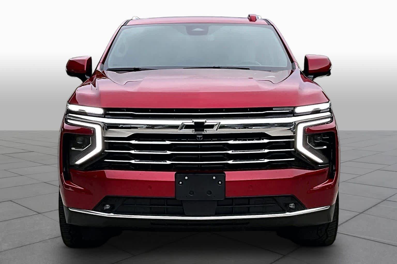 Used 2025 Chevrolet Tahoe LT w/ Comfort Package AWD/4WD image 4