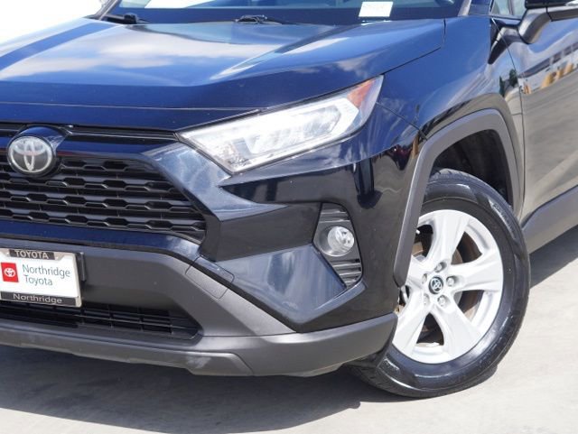 Used 2019 Toyota RAV4 XLE w/ Convenience Package FWD image 5