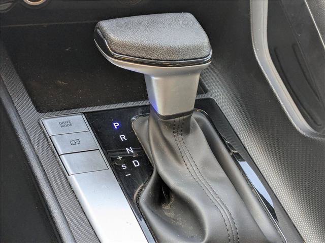 Used 2023 Hyundai Elantra SEL w/ Preferred Accessory Package image 12