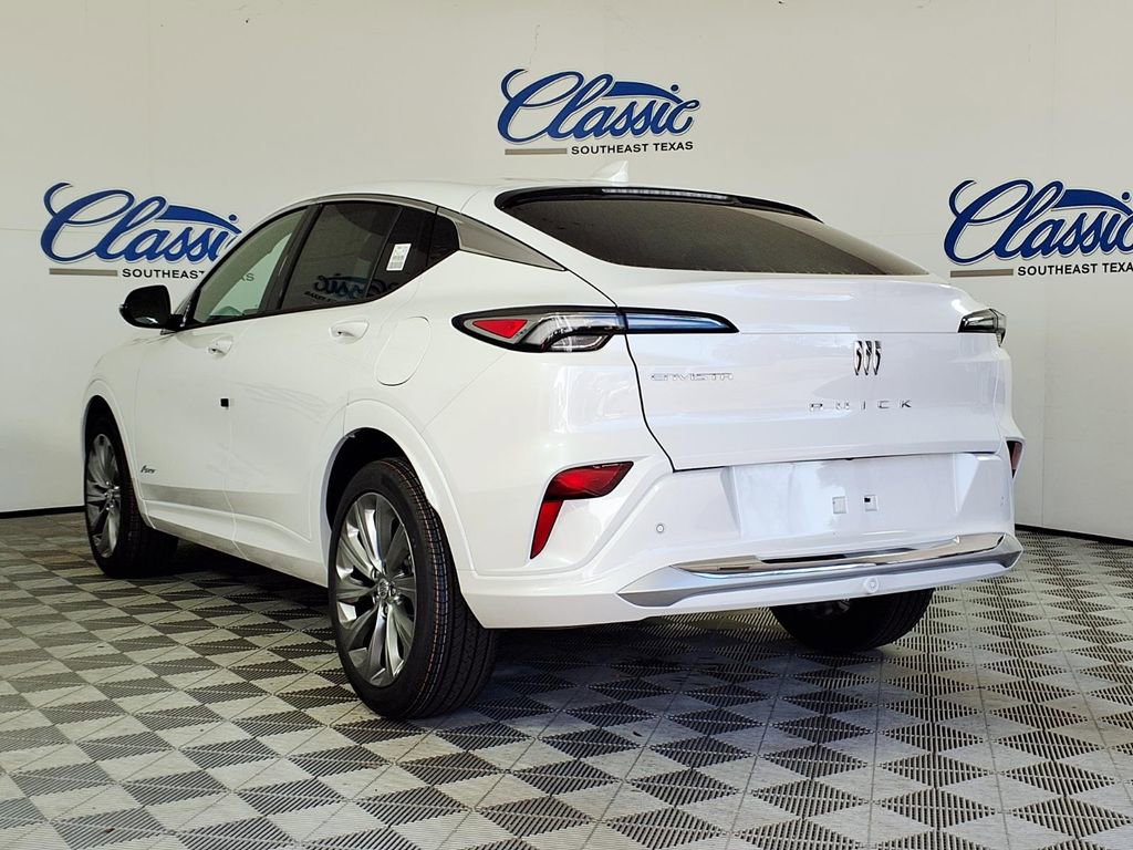 New 2026 Buick Envista Avenir image 2