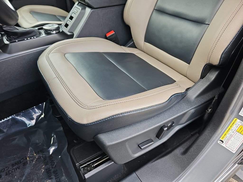 Used 2023 Ford Bronco Wildtrak image 34